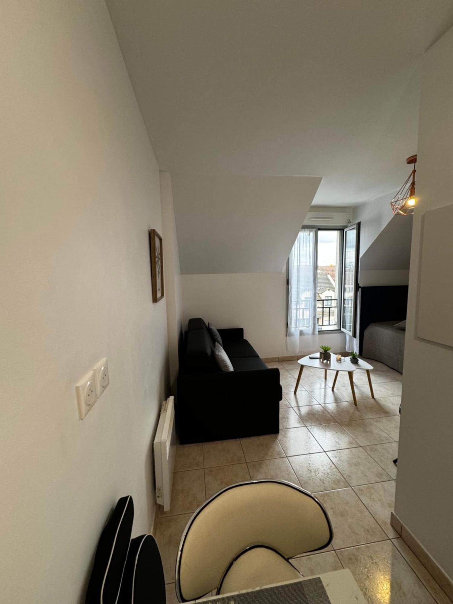 Le Studio Du 72 Apartment Bussy-Saint-Georges Luaran gambar