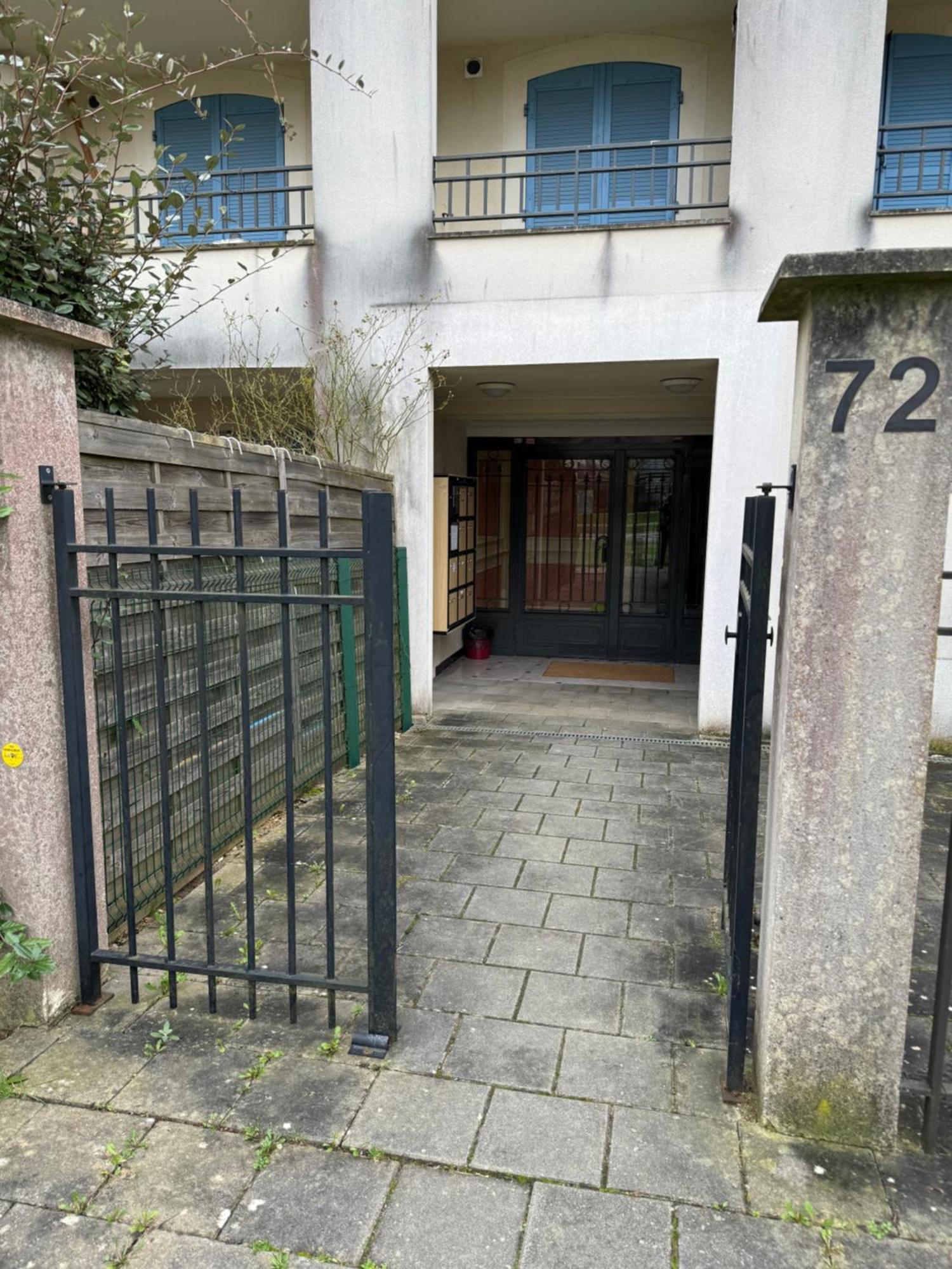 Le Studio Du 72 Apartment Bussy-Saint-Georges Luaran gambar